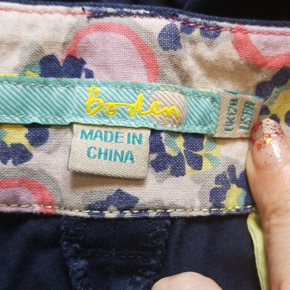 Boden Navy Khaki Capris - Picture 6 of 8